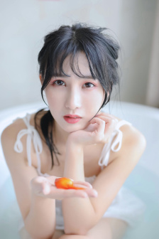 两个美女裸体舌吻互扒内裤
